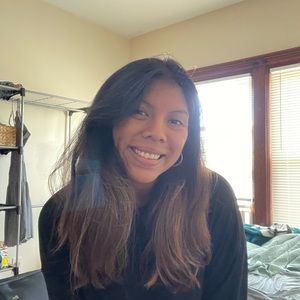 Meet your Posher, Caitlyn